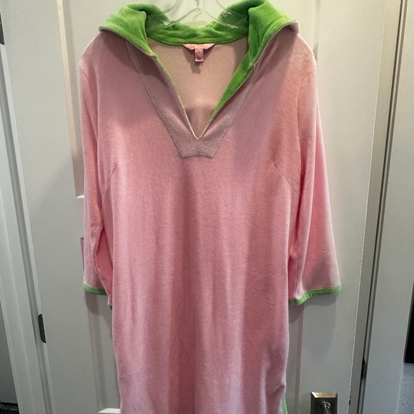 Lily Pulitzer Terrycloth Cover-up with hood, pink and green - Picture 1 of 5
